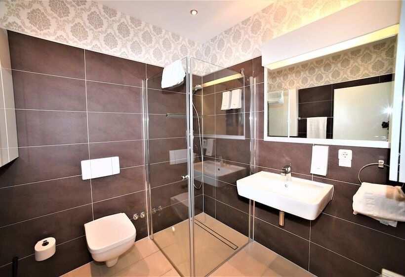 スタンダードシングルルーム, Ascot