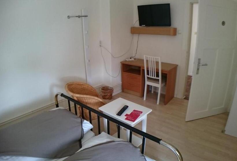 غرفة قياسية, Cafe Meynen