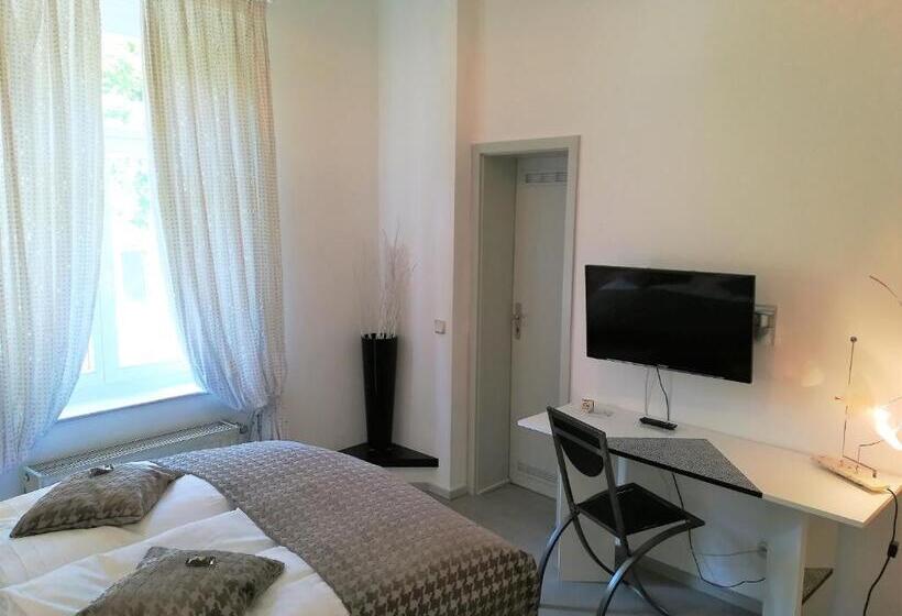 חדר אקונומי, Design Hotel Zur Abtei