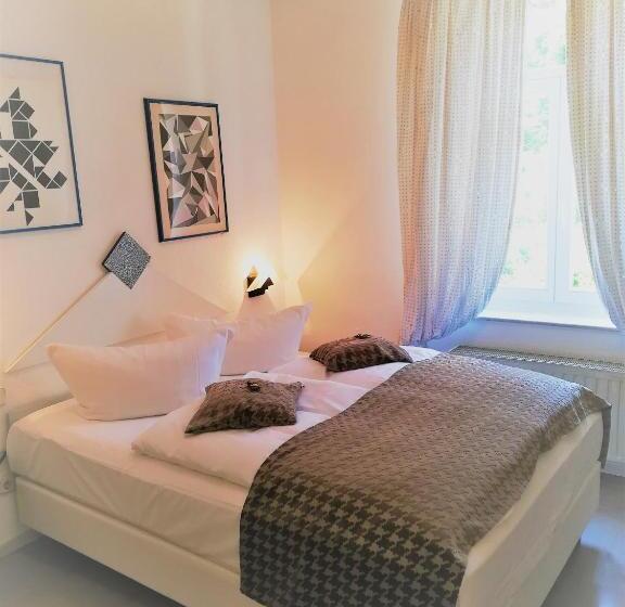 חדר אקונומי, Design Hotel Zur Abtei