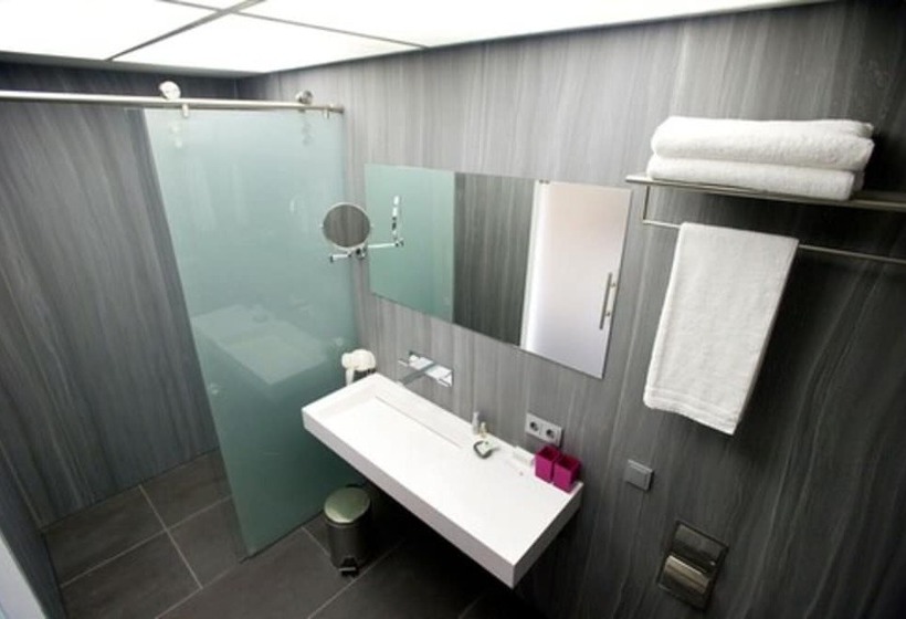 스탠다드 룸, Freihof