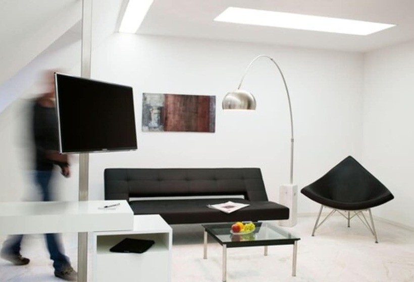 스탠다드 스튜디오, Freihof