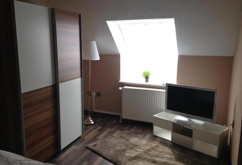 غرفة قياسية, Hof Von Oldenburg