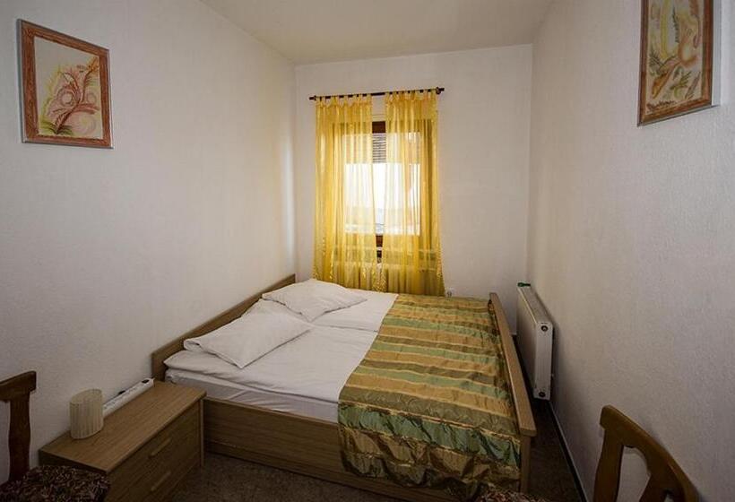 شقة غرفتين, & Hostel Drei Baren