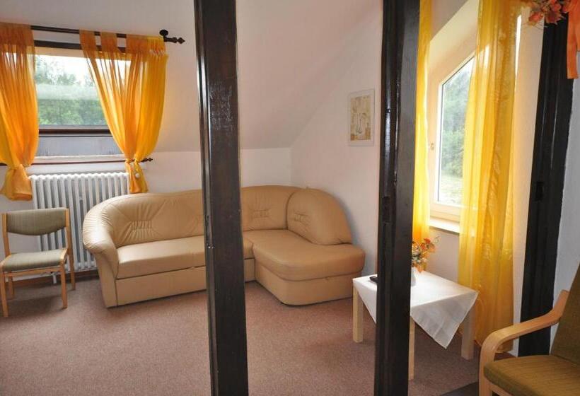 شقة غرفتين, & Hostel Drei Baren