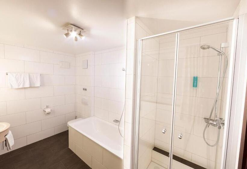 Номер Комфорт, Königshof Bed And Breakfast