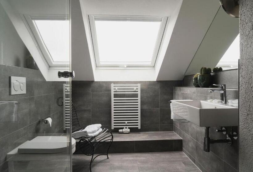 Студия Стандарт, Landhotel & Restaurant Walsers