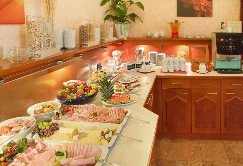 スタンダードトリプルルーム, Montana