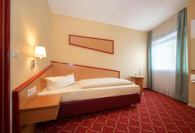 이코노미 룸, Montana