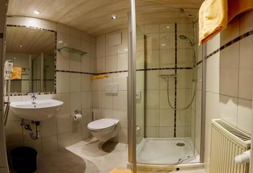 اتاق راحتی یک تخته, Restaurant Bauer Keller