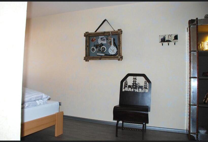 舒适三人间, Rössle