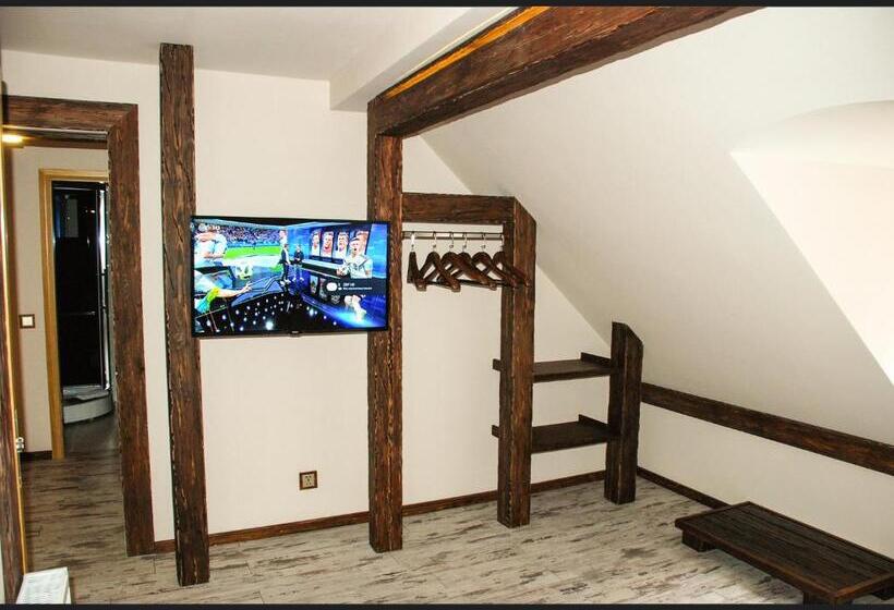 高级大房间, Rössle