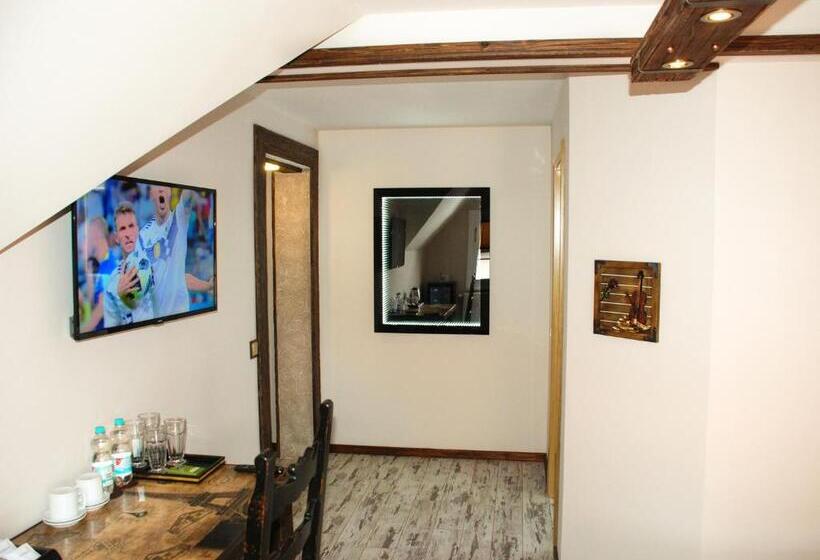 高级大房间, Rössle