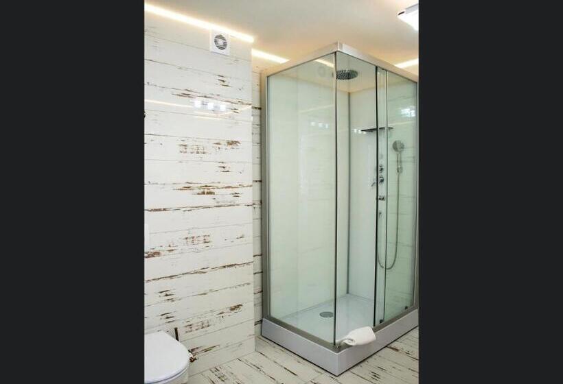 带2个卧室的套房, Rössle