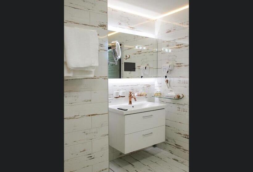 带2个卧室的套房, Rössle