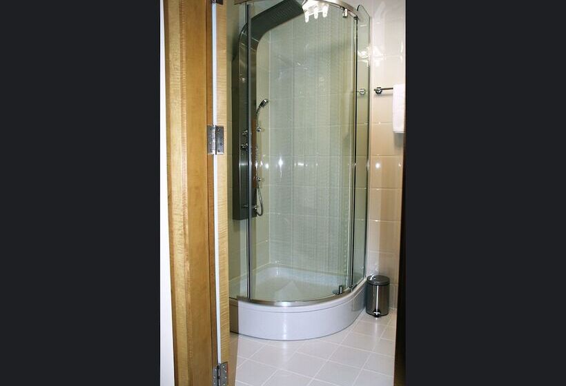 标准单人间, Rössle