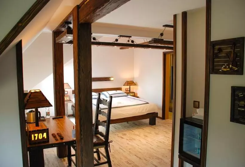 Quarto Triplo Comfort, Rössle