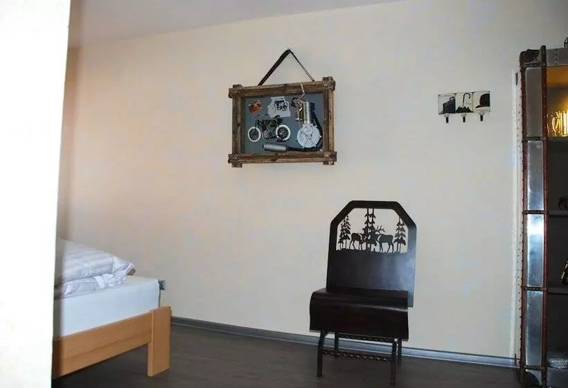 Quarto Triplo Comfort, Rössle
