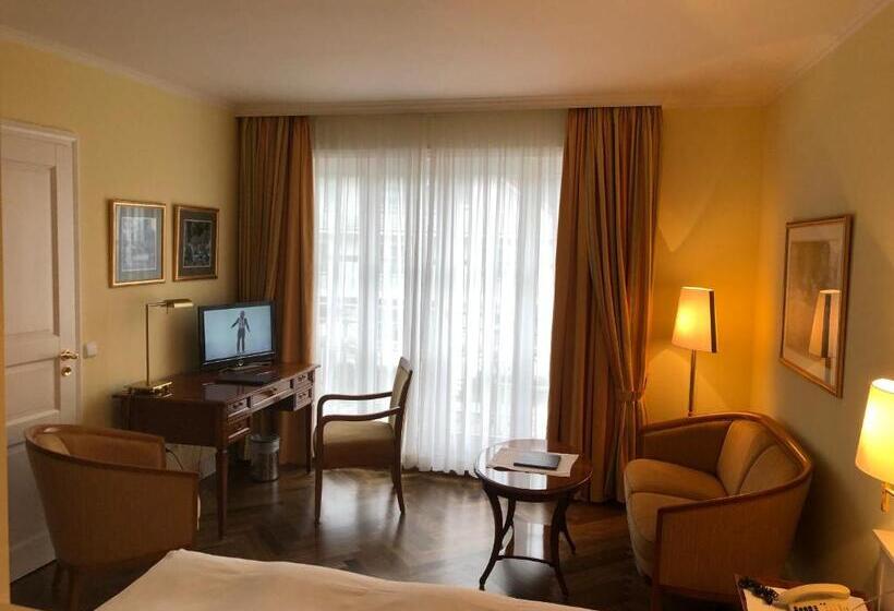 小型套房, Scherf