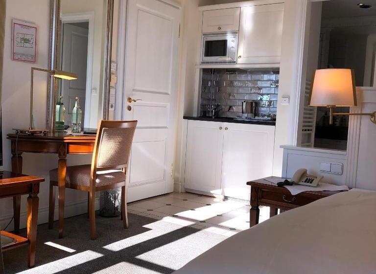 小型套房, Scherf