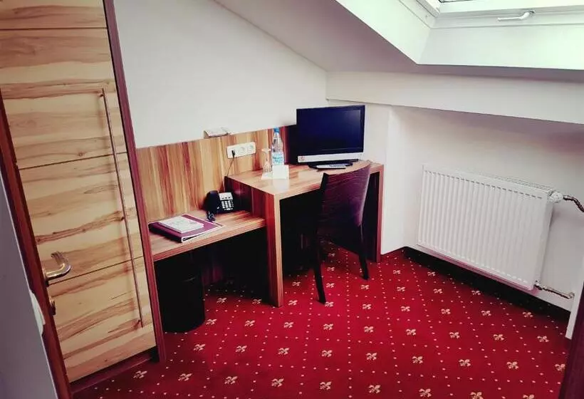 Standard Single Room, Spechtshaardt