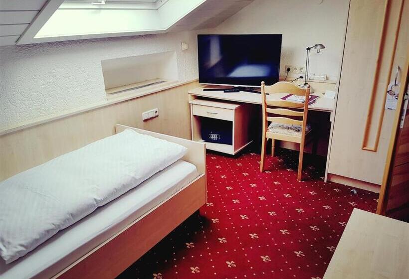 Номер Стандарт Индивидуальный, Spechtshaardt