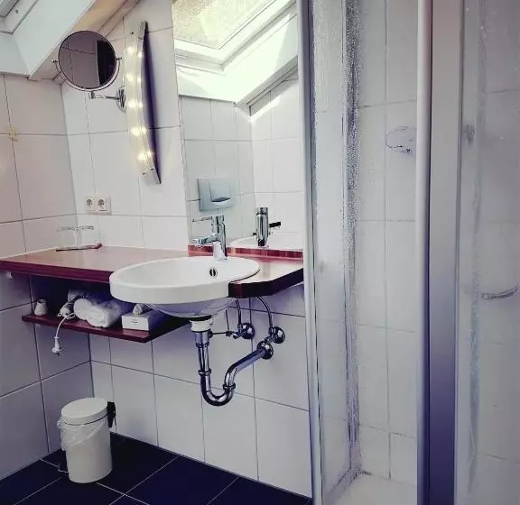 Standard Single Room, Spechtshaardt