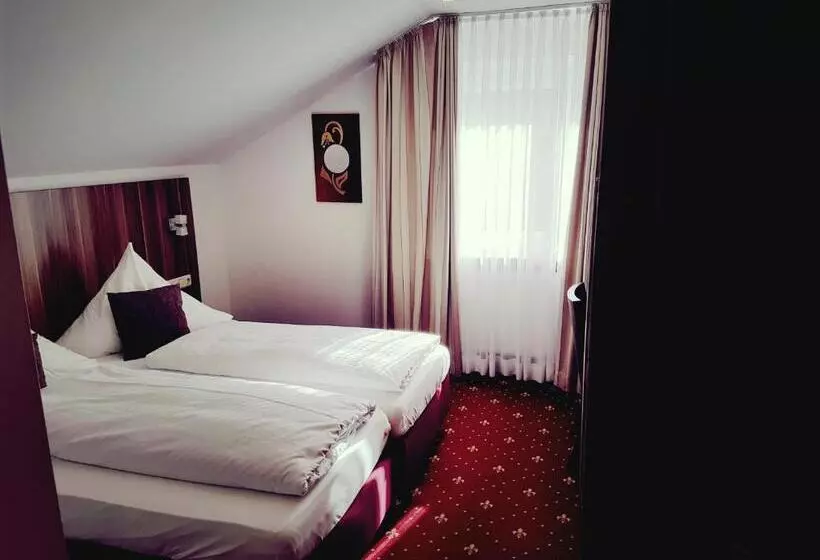 Basic Room, Spechtshaardt