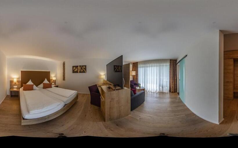 Люкс с Балконом, Spechtshaardt