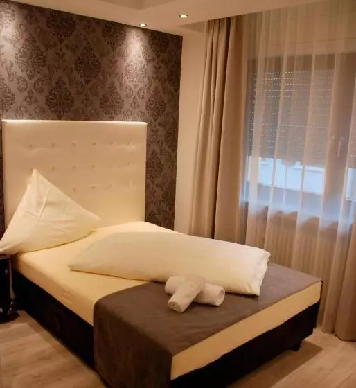 Deluxe Yhden Hengen Huone, Zur Linde