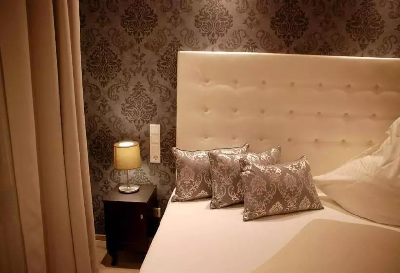 Deluxe Yhden Hengen Huone, Zur Linde