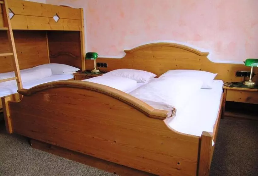 اتاق خانوادگی, Erlebnislandgasthof Hotel Neiderhell