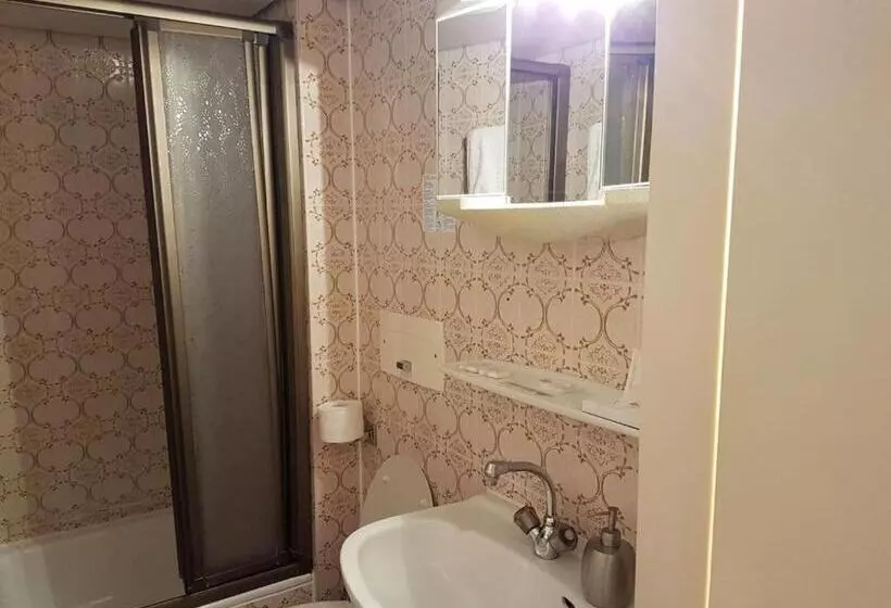 اتاق استاندارد با تخت بزرگ, Zum Erbacher Hof
