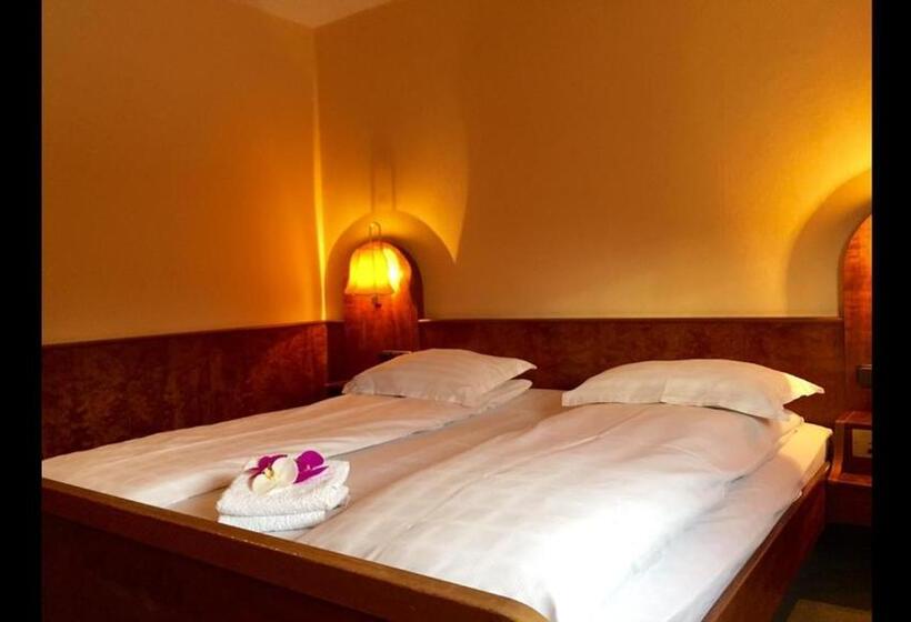 Стандартный Номер Кровать Кинг, Zum Erbacher Hof