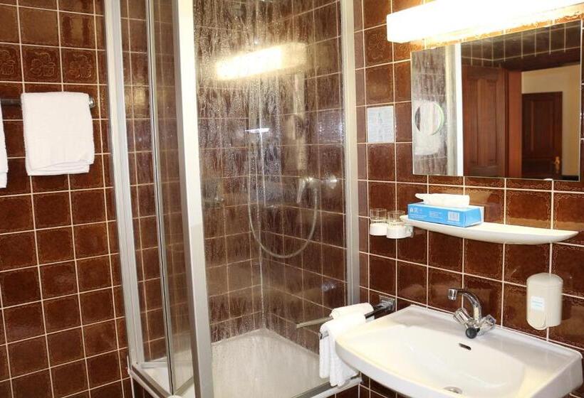 Номер Стандарт, Zum Ochsen