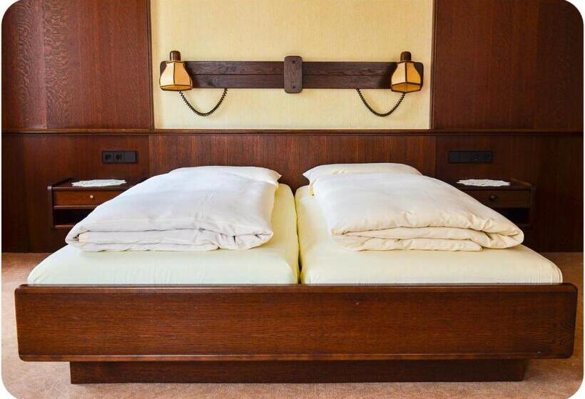 Номер Стандарт, Zum Ochsen