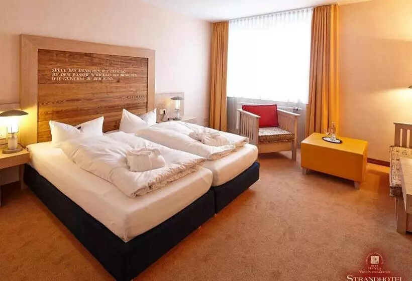 景色の見えるスーペリアルーム, Strandhotel Vierjahreszeiten