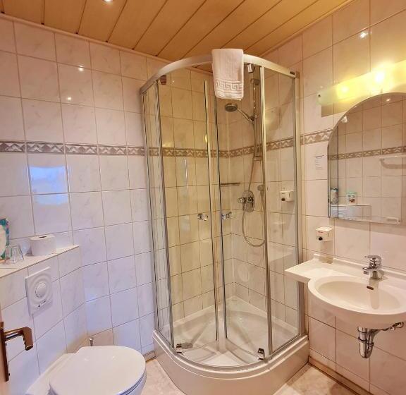 Номер Стандарт, Waldquelle   Baumhaushotel Aerzen