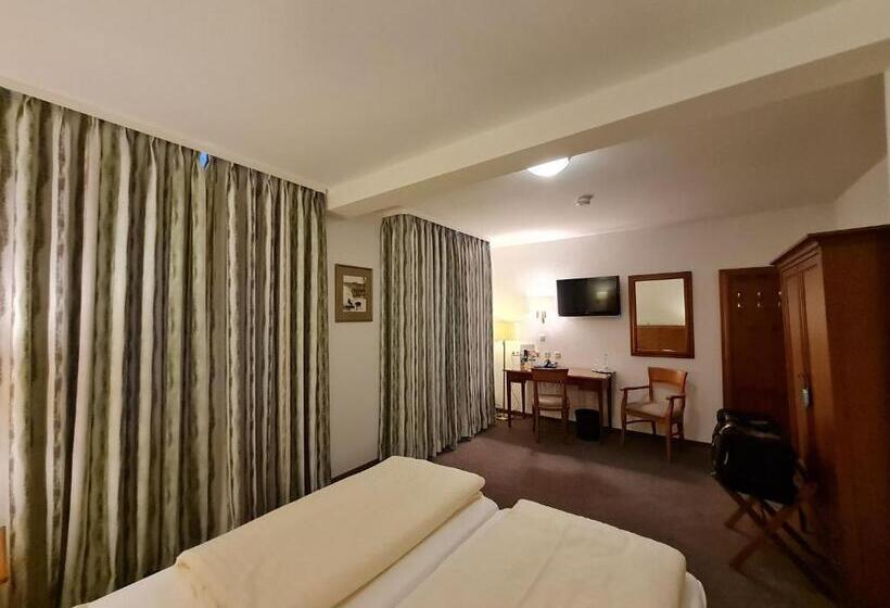 Номер Стандарт, Waldquelle   Baumhaushotel Aerzen