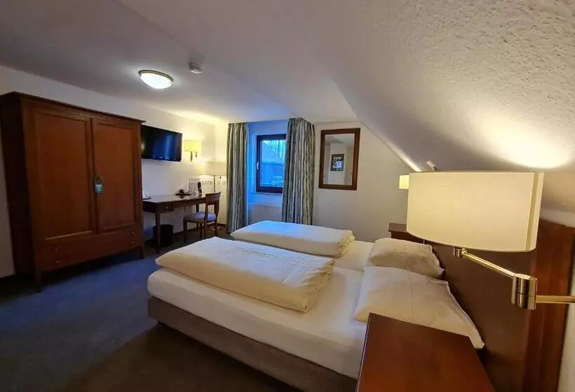 スタンダードルーム, Waldquelle Baumhaushotel Aerzen