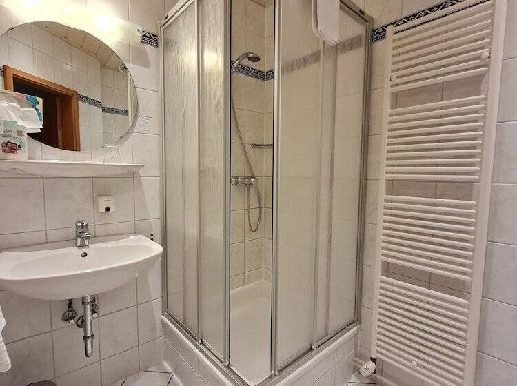 Номер Стандарт, Waldquelle   Baumhaushotel Aerzen