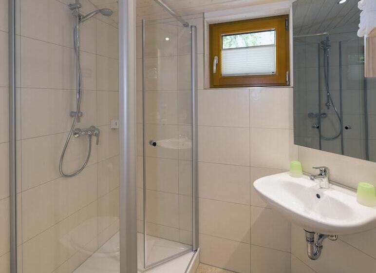 منزل غرفة نوم واحدة, Waldquelle   Baumhaushotel Aerzen