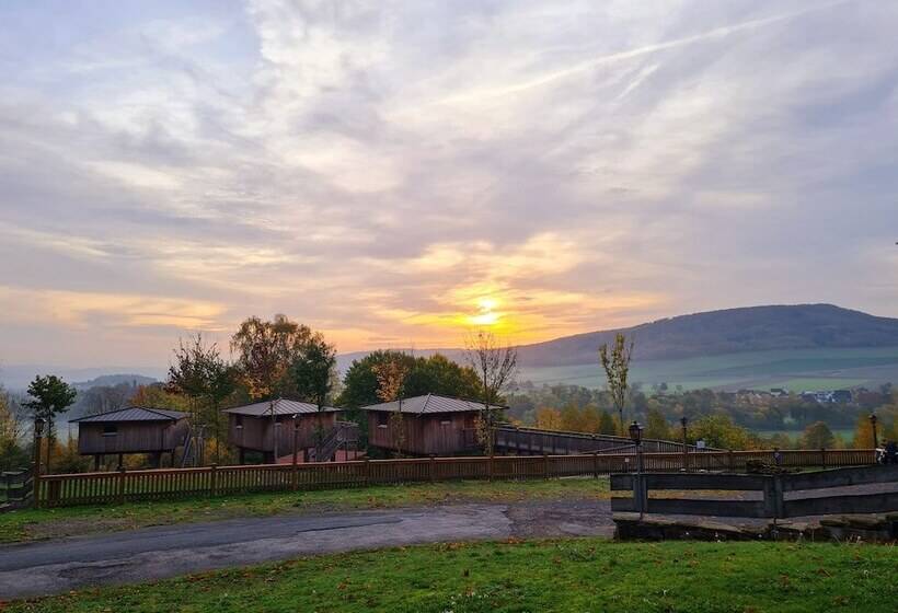 منزل غرفة نوم واحدة, Waldquelle   Baumhaushotel Aerzen