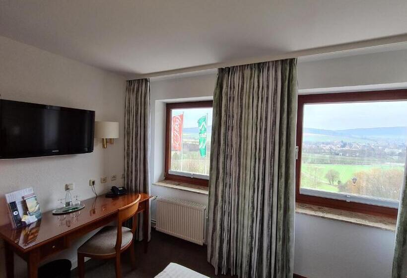 غرفة قياسية مع حمام خارجي, Waldquelle   Baumhaushotel Aerzen