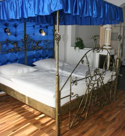 ジュニアスイート, Am Donaubogen