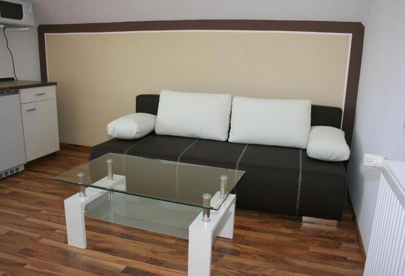 ジュニアスイート, Am Donaubogen