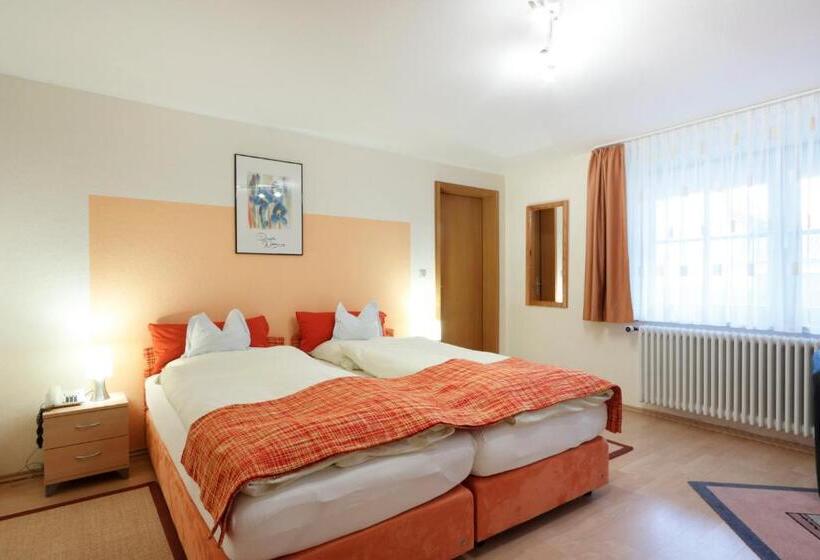 标准间, Pension Stern