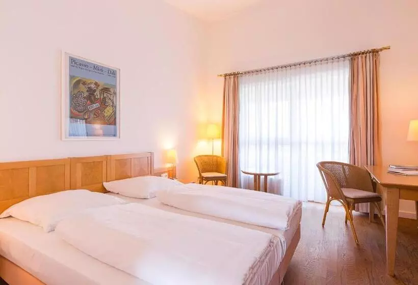 Standard Room, Golfhotel & Restaurant Lindenhof