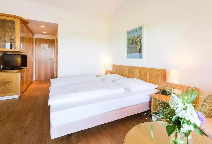 Standard Room, Golfhotel & Restaurant Lindenhof