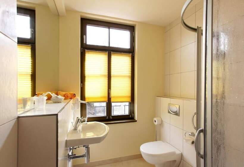 标准单人间, Bahnhof Busch